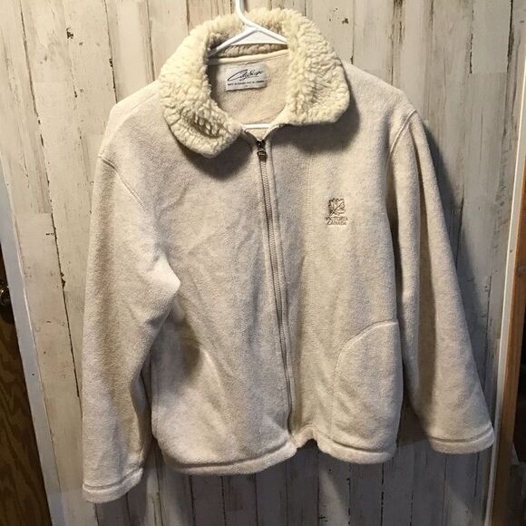 Jacket, cityscape, fleece size small - Picture 1 of 4